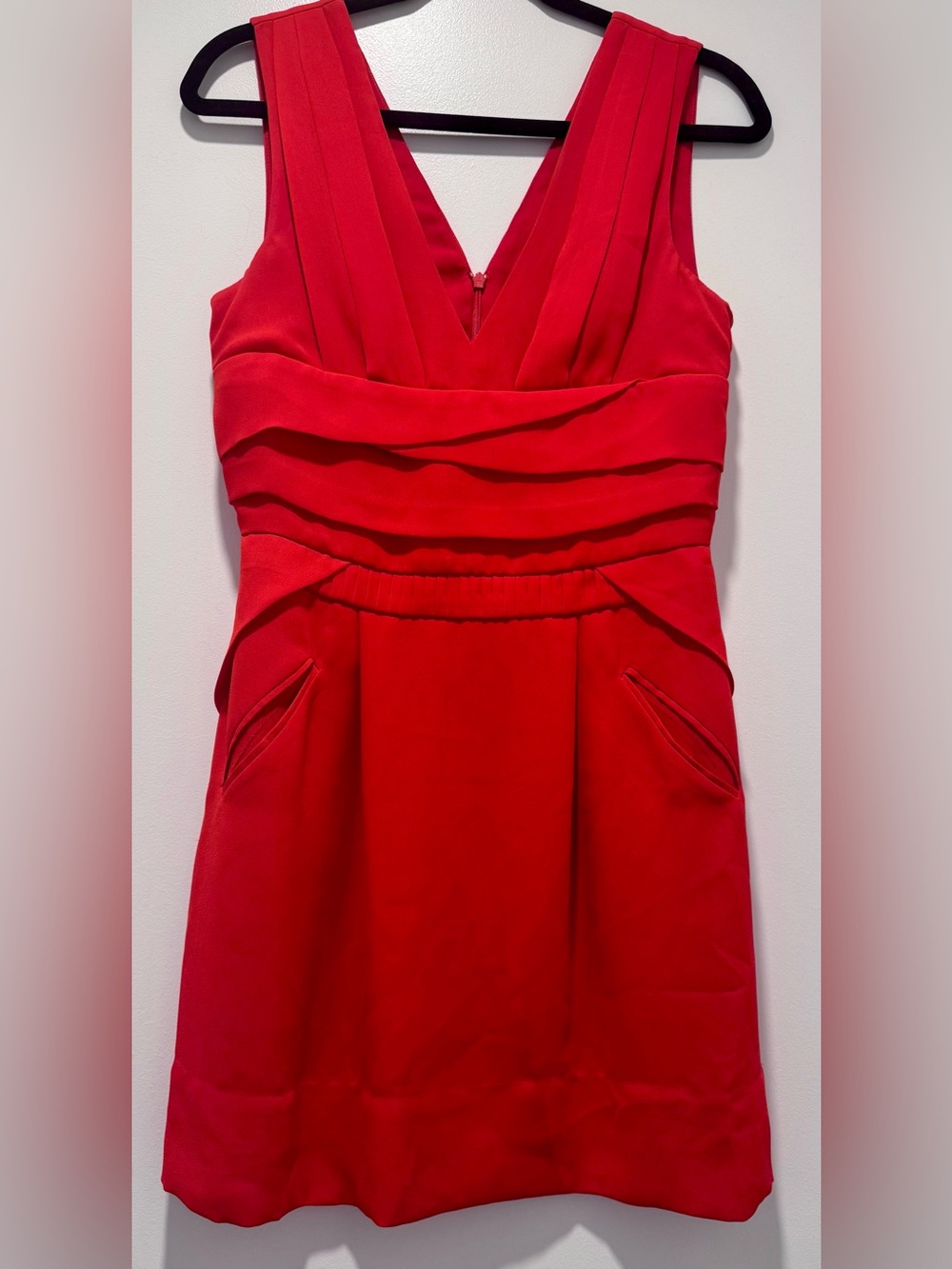 BCBGeneration Coral Poppy Red Pleated V-Neck Dress Size 6
